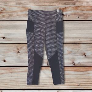 BOGO Athletic Collection leggings capri black L